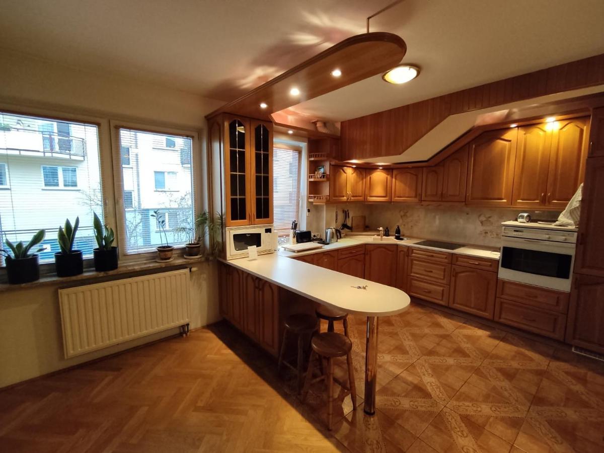 ורשה Classic Apartament Metro Kabaty מראה חיצוני תמונה