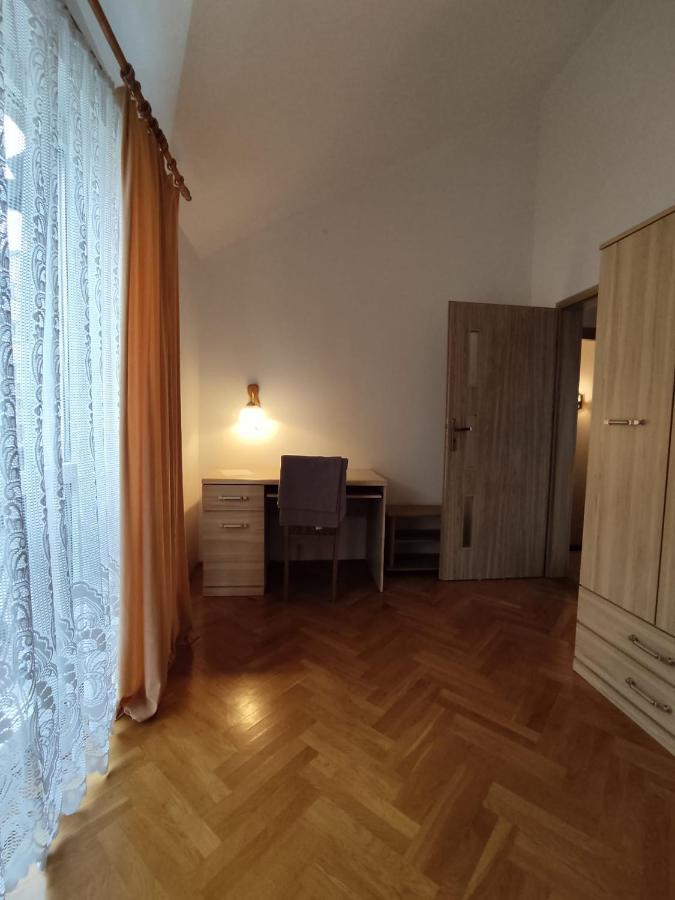 ורשה Classic Apartament Metro Kabaty מראה חיצוני תמונה