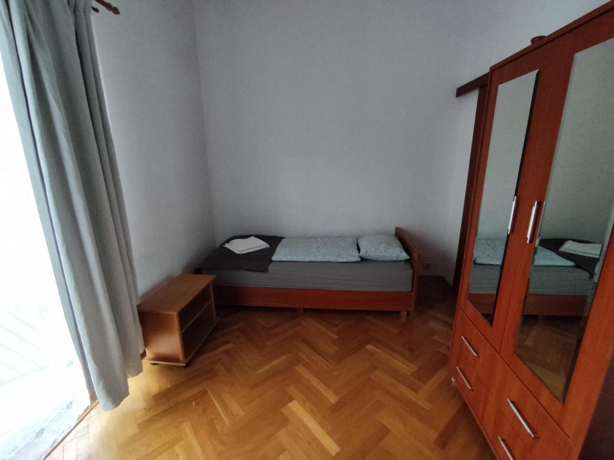 ורשה Classic Apartament Metro Kabaty מראה חיצוני תמונה
